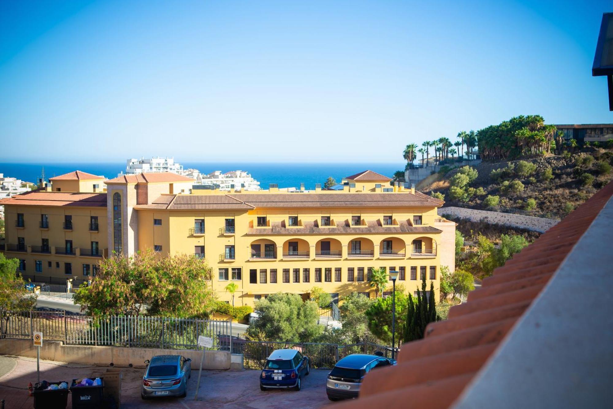 Benalhome - Tu Hogar Con Terraza Y Ducha Exterior Benalmádena Dış mekan fotoğraf