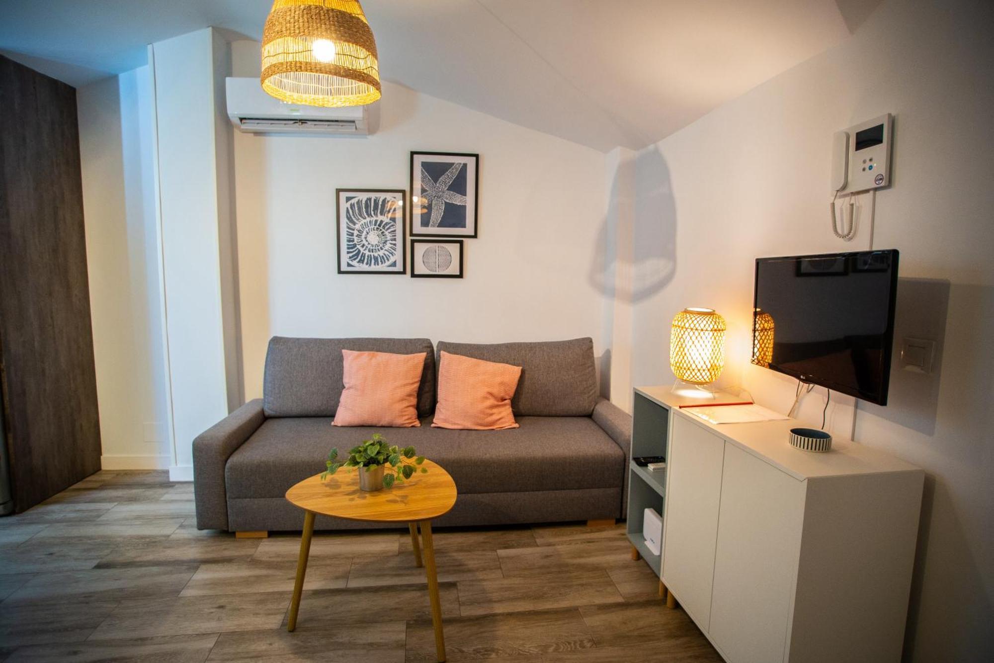 Benalhome - Tu Hogar Con Terraza Y Ducha Exterior Benalmádena Dış mekan fotoğraf